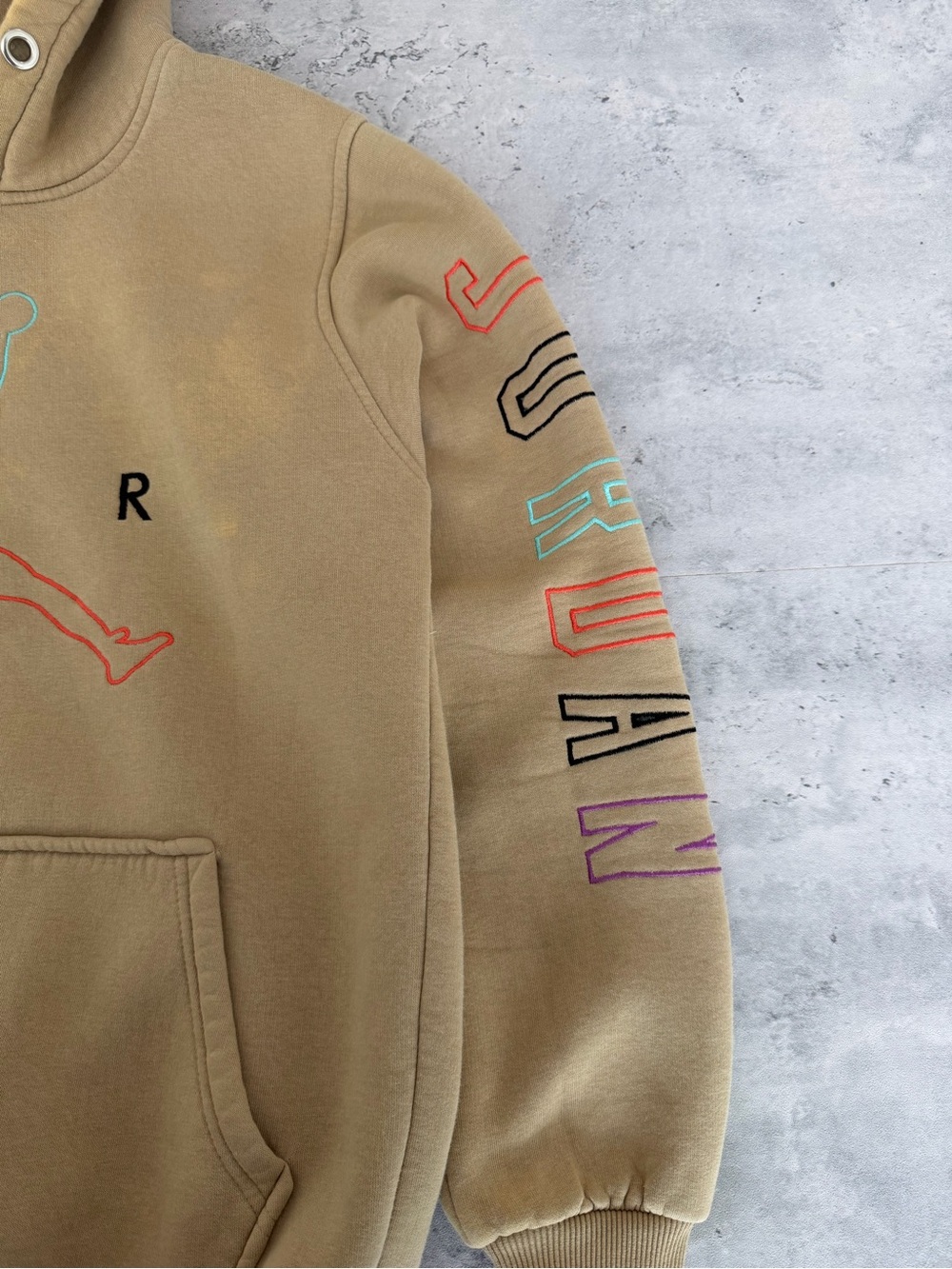 Jordan Air Embroidered Hoodie Tan Beige Pullover Sweatshirt Men’s Large - Picture 6 of 9